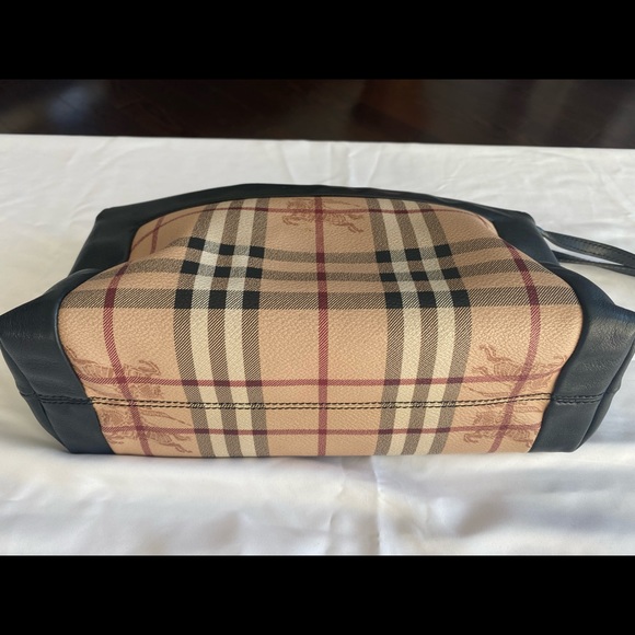 Burberry Black Classic Check Crossbody bag - Picture 3 of 16